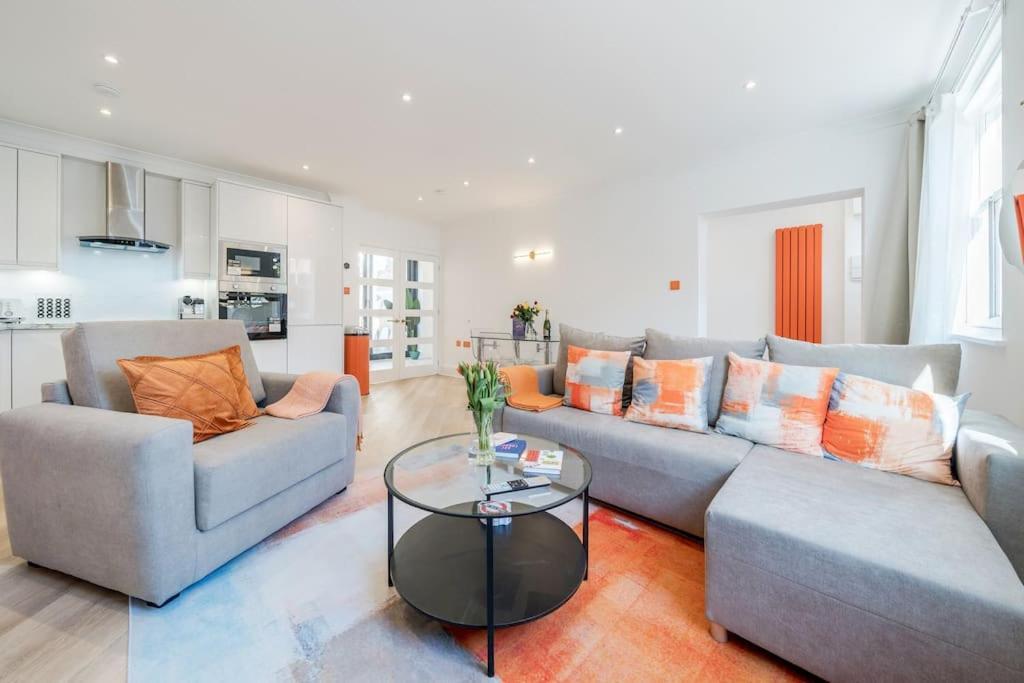 House 10 Mins To Tower Bridge Hot Tub & Parking Londres Exterior foto