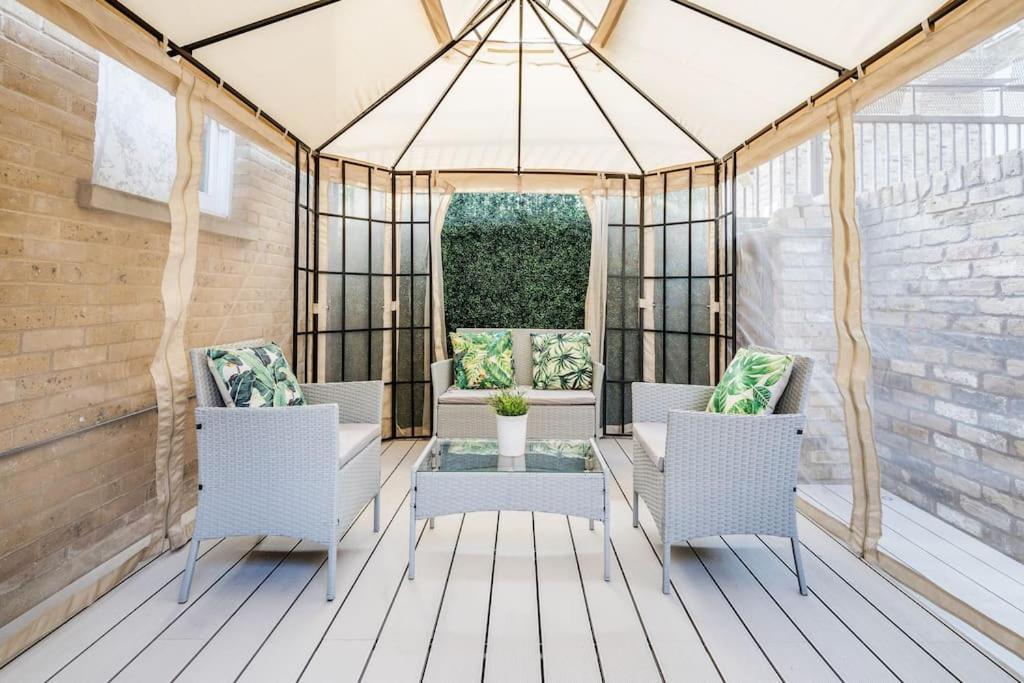 House 10 Mins To Tower Bridge Hot Tub & Parking Londres Exterior foto