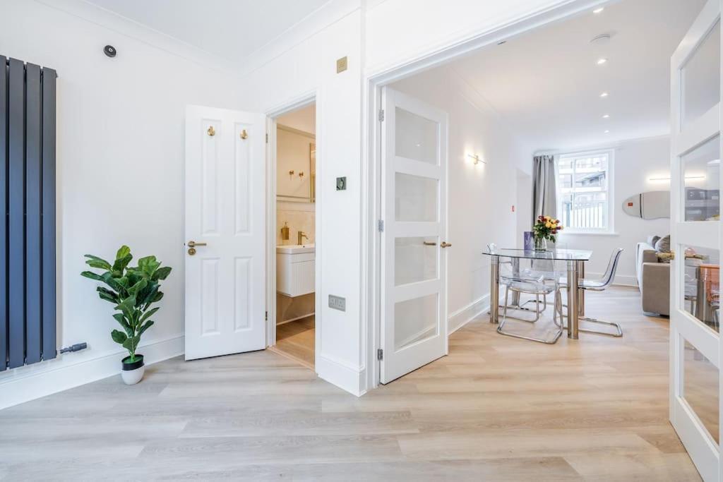 House 10 Mins To Tower Bridge Hot Tub & Parking Londres Exterior foto