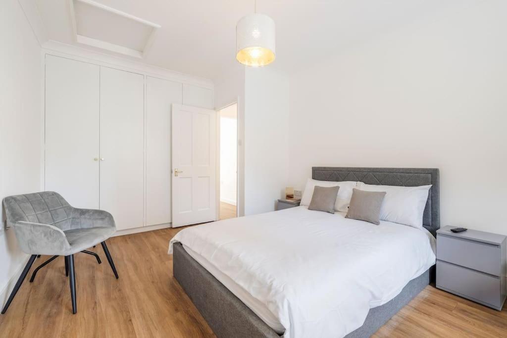 House 10 Mins To Tower Bridge Hot Tub & Parking Londres Exterior foto